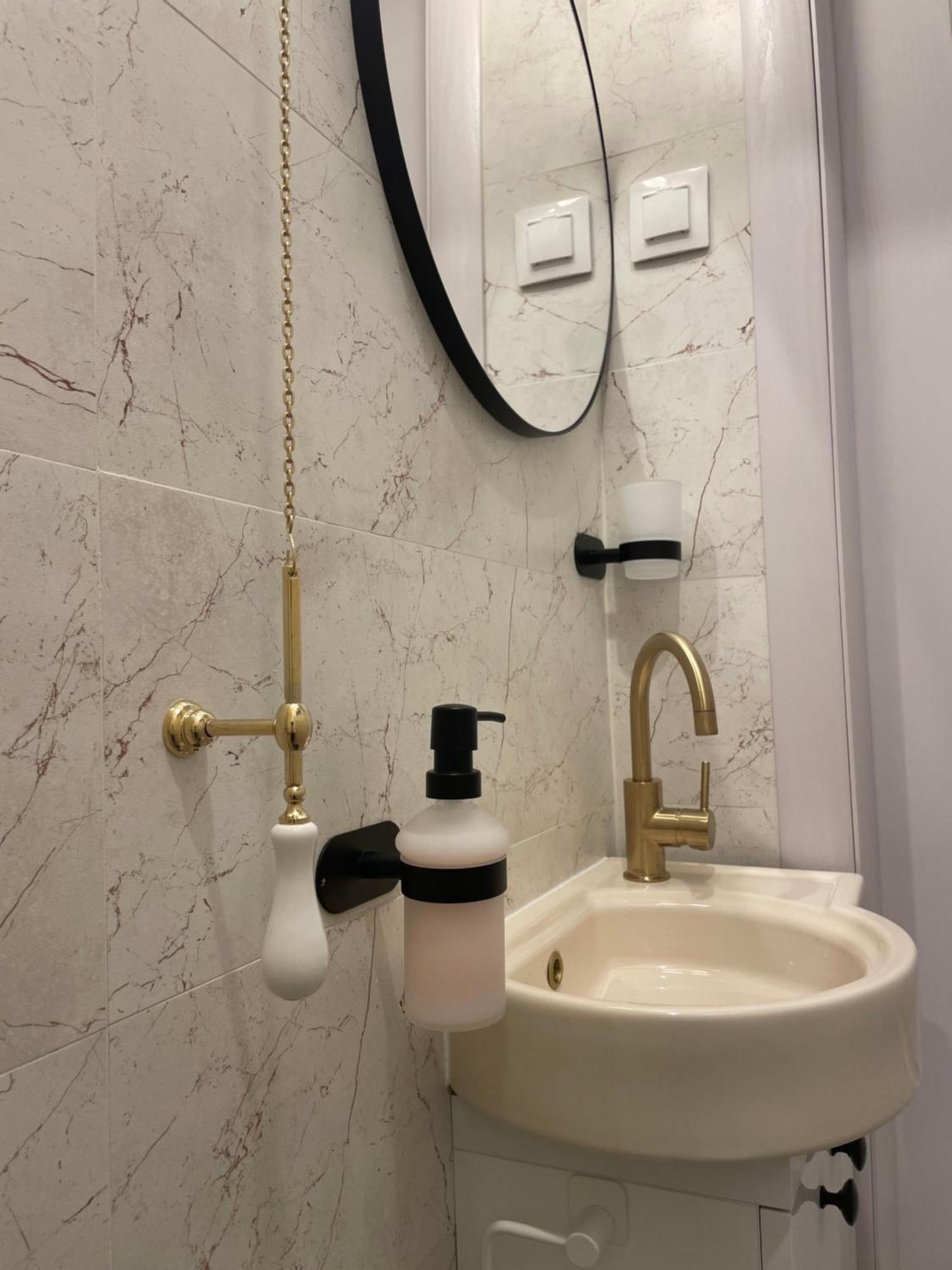 Studio Alice Romana Square Apartment Bucureşti Ngoại thất bức ảnh