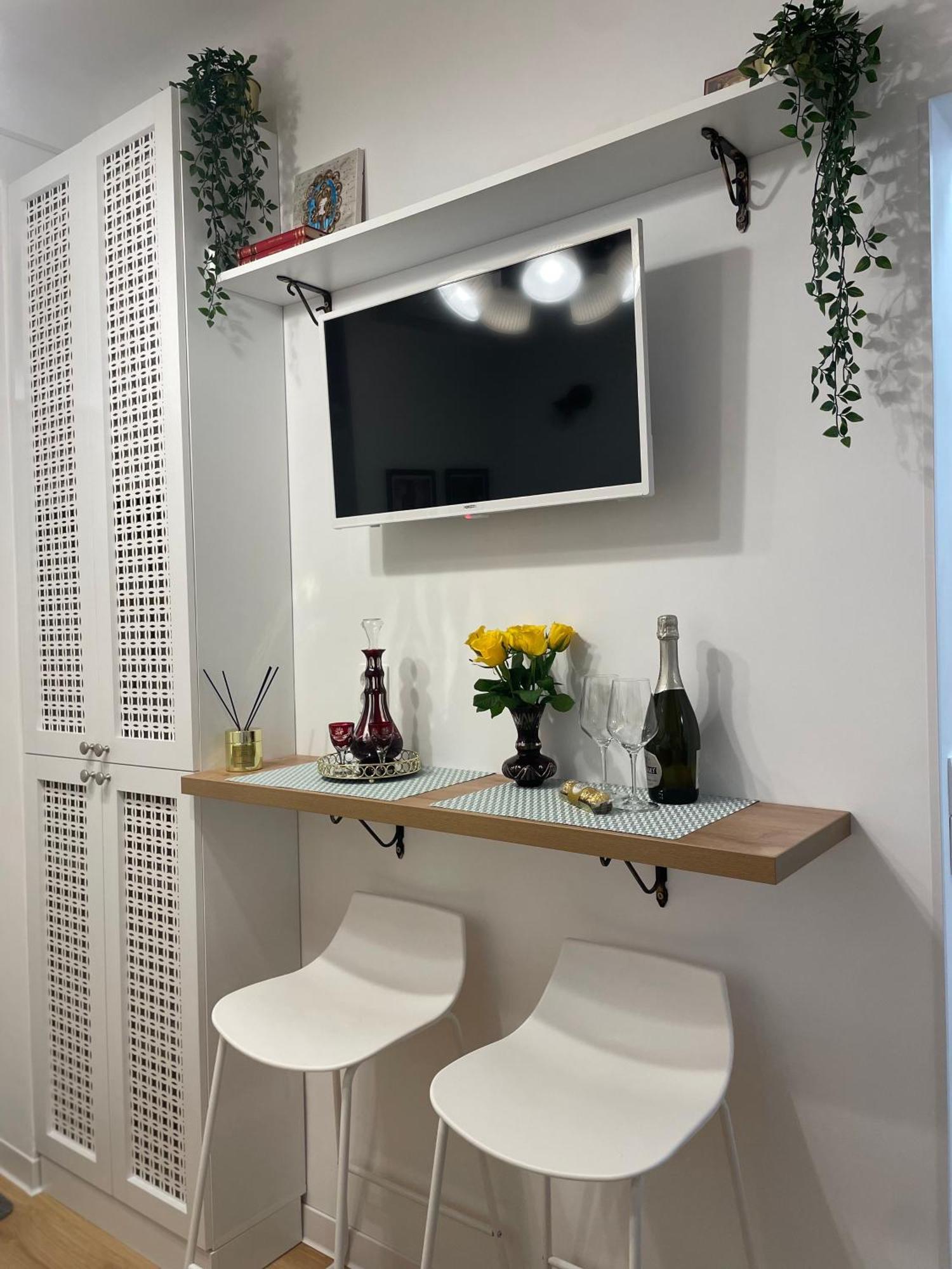 Studio Alice Romana Square Apartment Bucureşti Ngoại thất bức ảnh