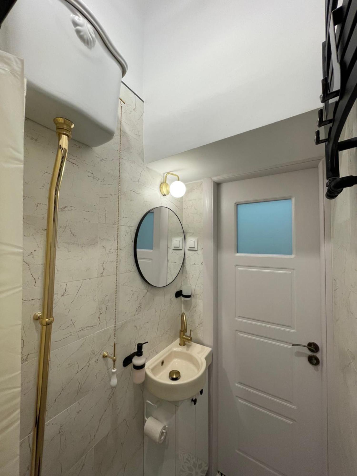Studio Alice Romana Square Apartment Bucureşti Ngoại thất bức ảnh