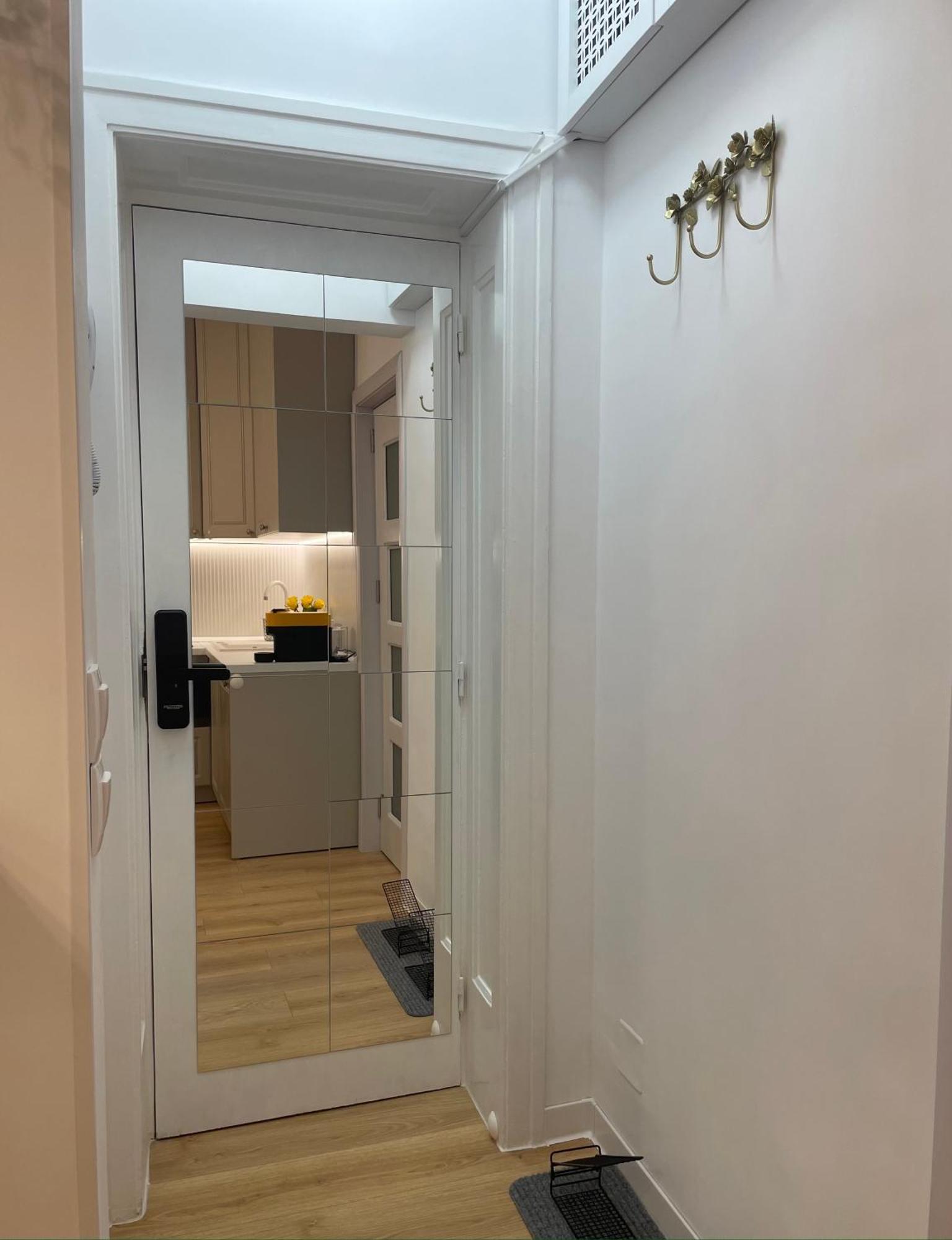 Studio Alice Romana Square Apartment Bucureşti Ngoại thất bức ảnh