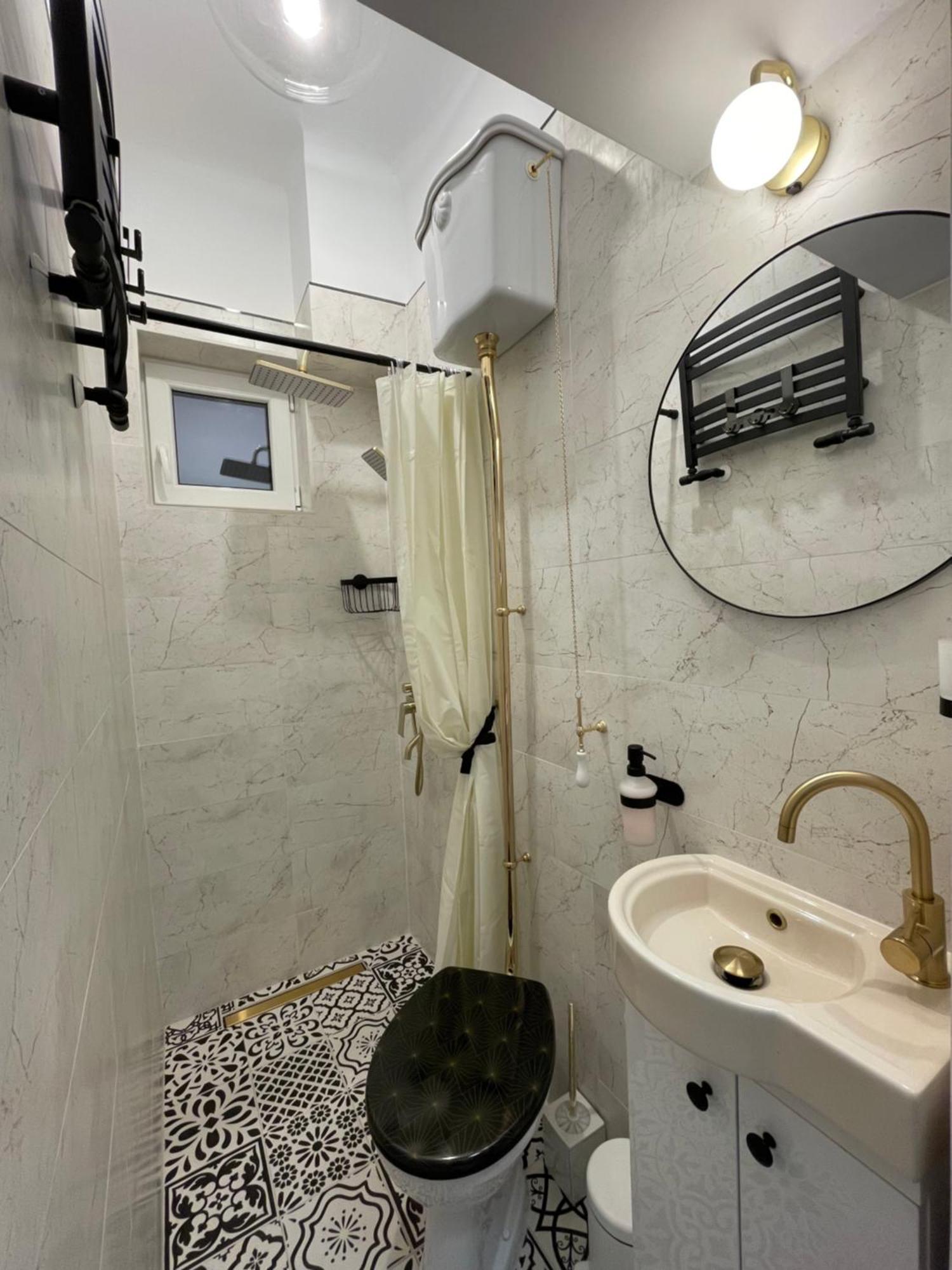Studio Alice Romana Square Apartment Bucureşti Ngoại thất bức ảnh