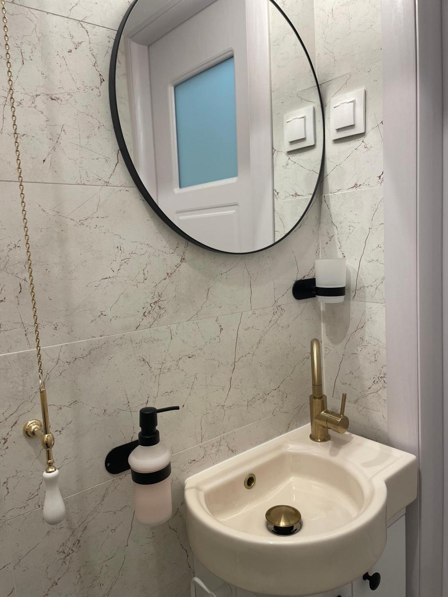 Studio Alice Romana Square Apartment Bucureşti Ngoại thất bức ảnh